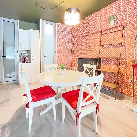Loft 1 Bedroom Apartment In The Heart Of Athens Exterior photo
